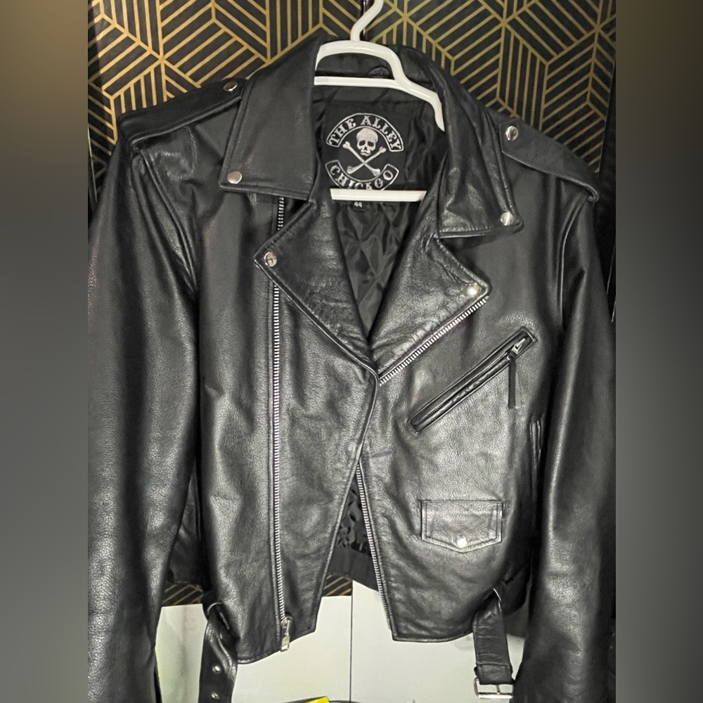 Men’s Leather Jacket